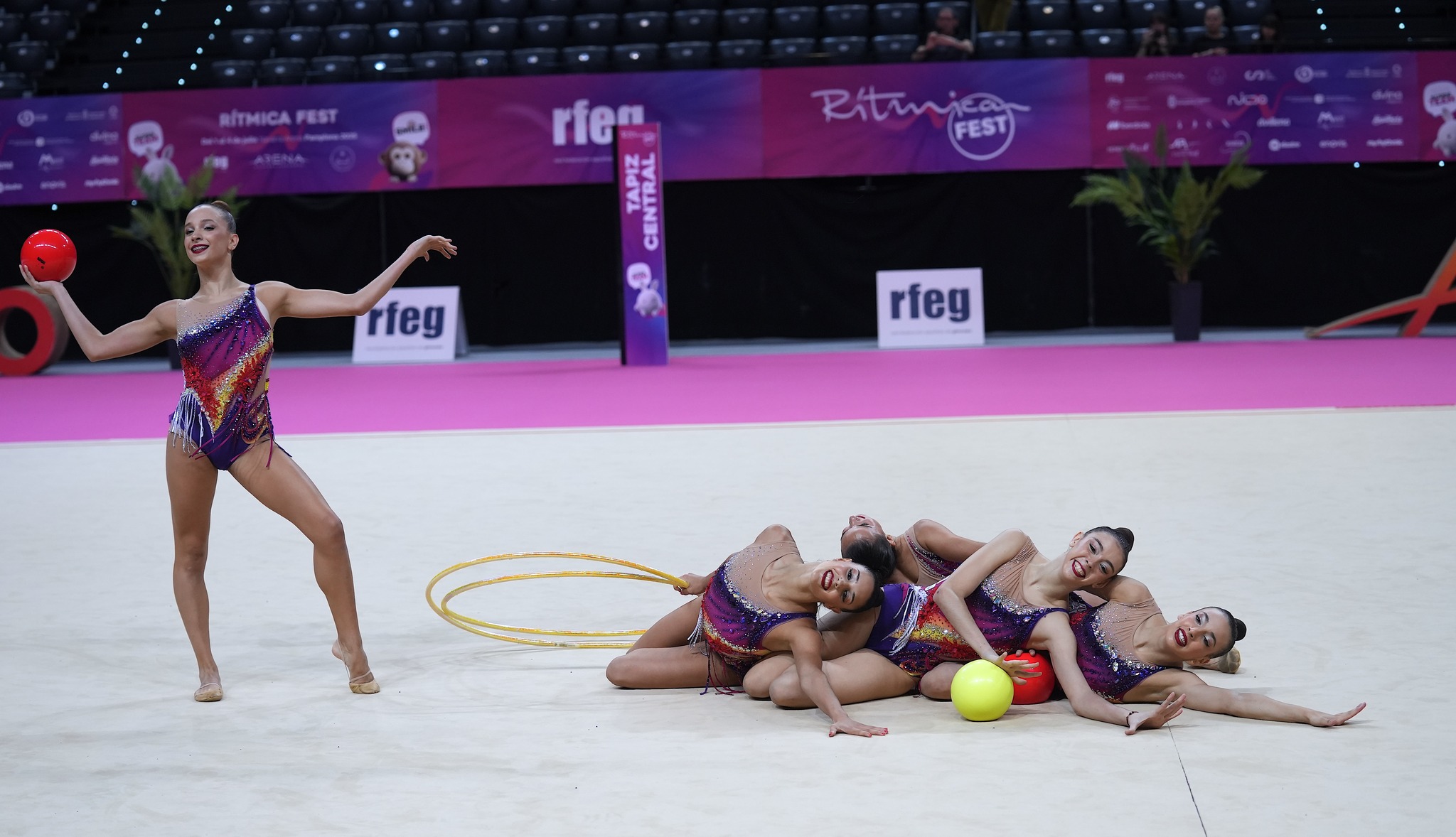 Pamplona se ha convertido estos días en el epicentro de la gimnasia rítmica nacional con la celebración del Rítmica FEST